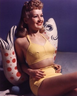 Betty Grable Pompadour_Salon Buzz Stay Gorgeous