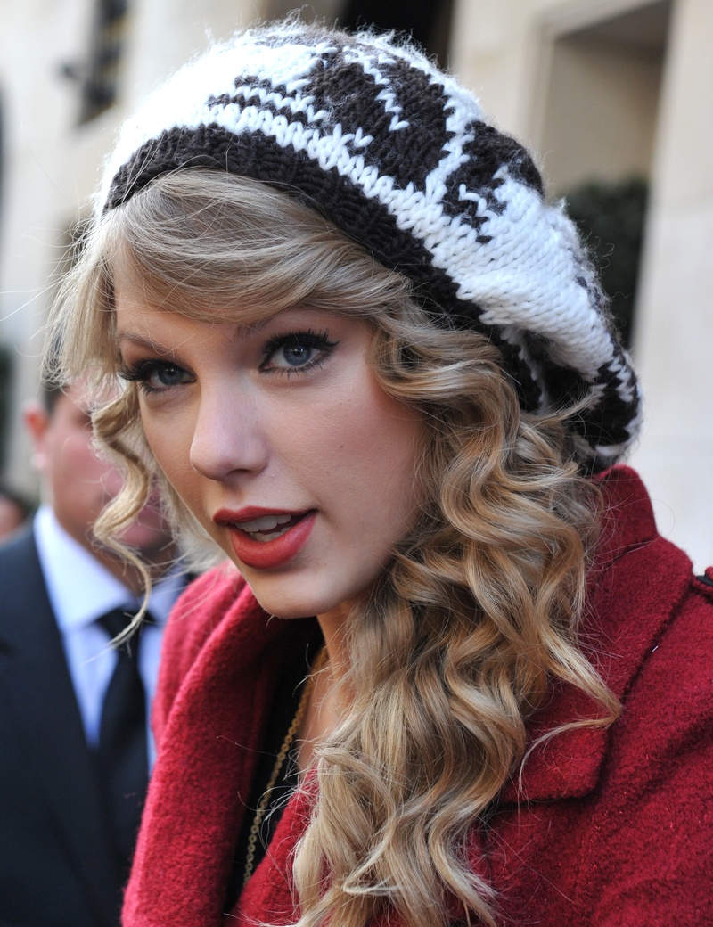 Taylor+Swift+knit+hat