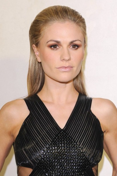 Anna Paquin wet gelled back hair_Salon Buzz Stay Gorgeous